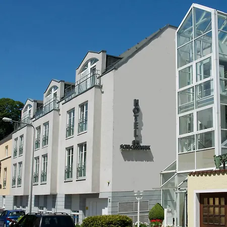 Hotel Am Schlosspark , 3*